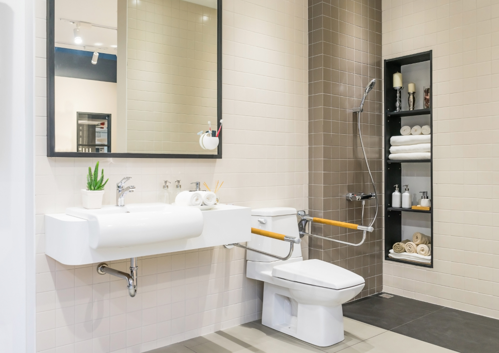 Aménagement d’une salle de bain PMR Névo Home